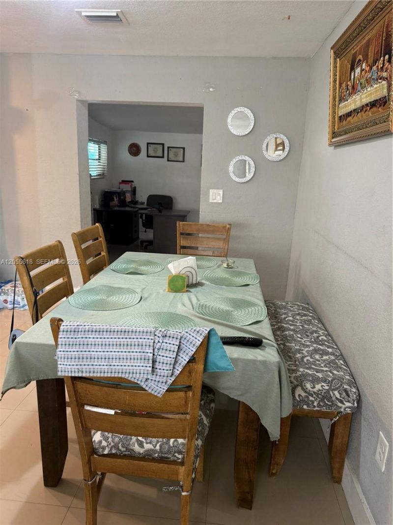 1892 NW 8th Ter, Homestead, FL 33030 Photo