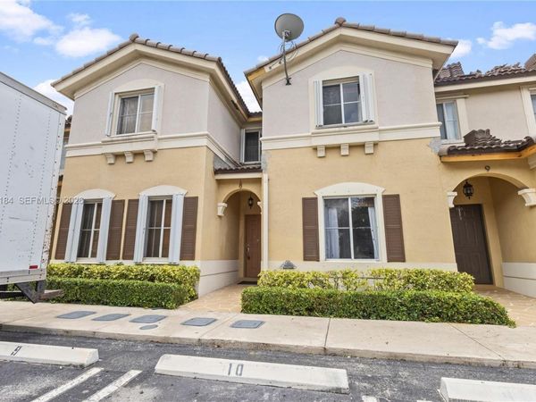8862 W Flagler St , Unit 8, Miami, FL 33174