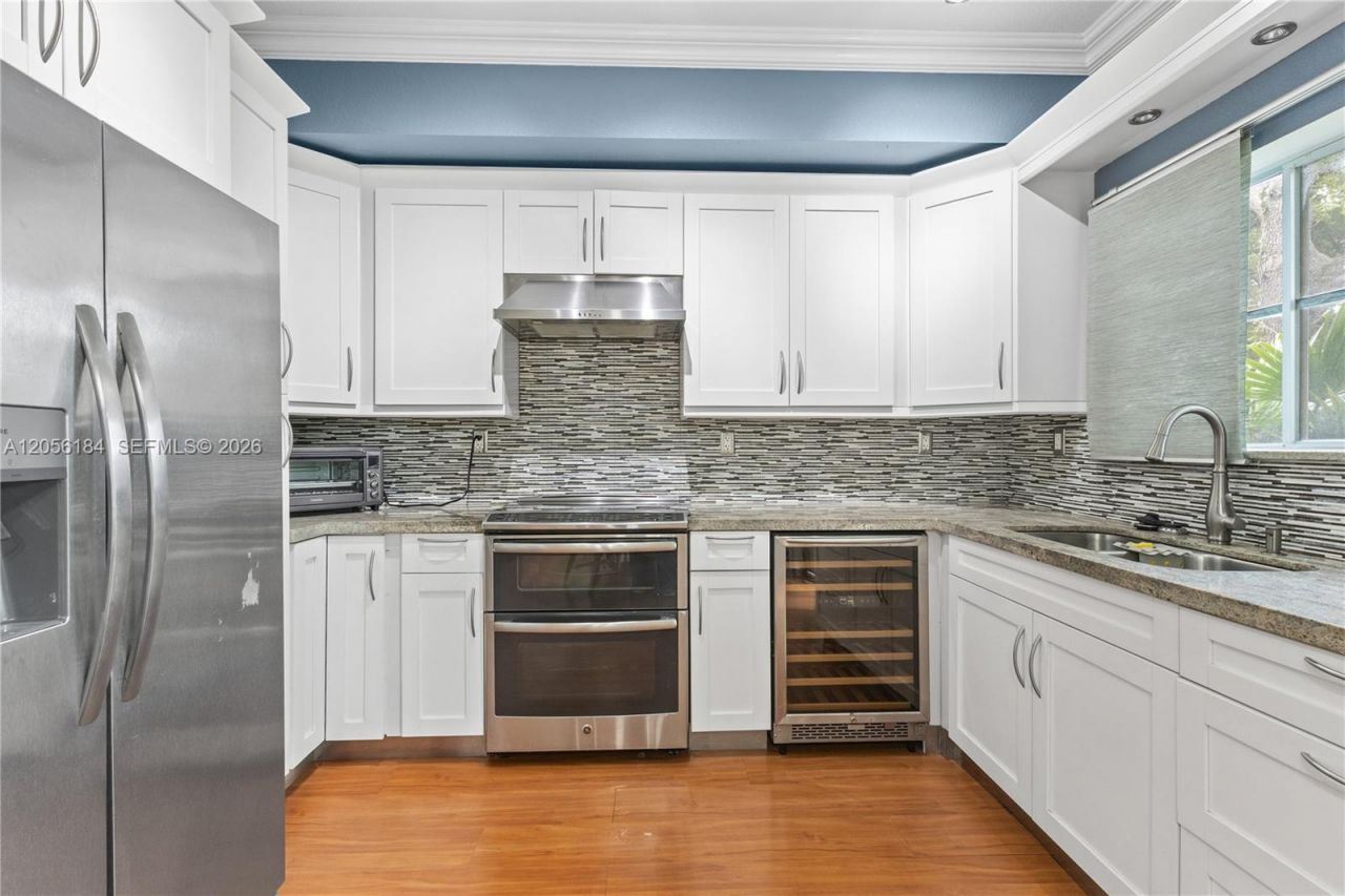 8862 W Flagler St , Unit 8, Miami, FL 33174 Photo