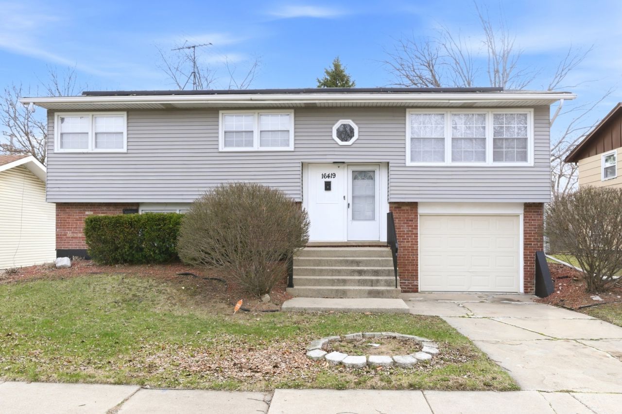 16419 Woodlawn West Avenue , South Holland, IL 60473 Main Photo