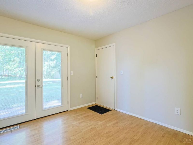 1379 Naegele Road, Pierce Twp, OH 45102 Photo 15