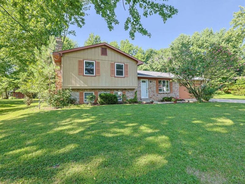 1379 Naegele Road, Pierce Twp, OH 45102 Photo 2