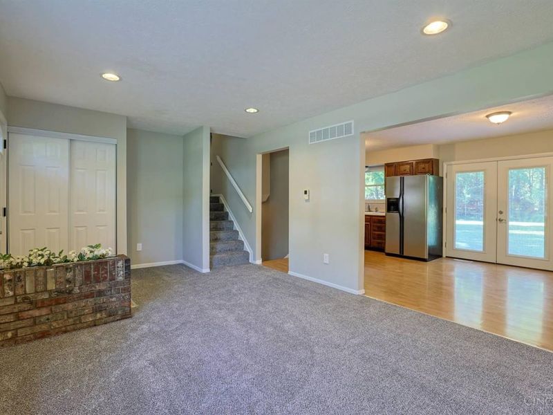 1379 Naegele Road, Pierce Twp, OH 45102 Photo 7