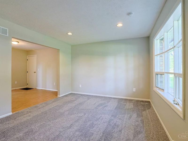 1379 Naegele Road, Pierce Twp, OH 45102 Photo 8