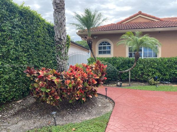 39** SW 144th Ave , Unit A, Miami, FL 33175