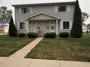 2622 Maple Street, Port Huron, MI 48060