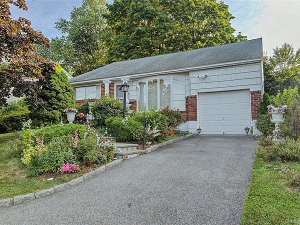 6 Westwind Road , Yonkers, NY 10710