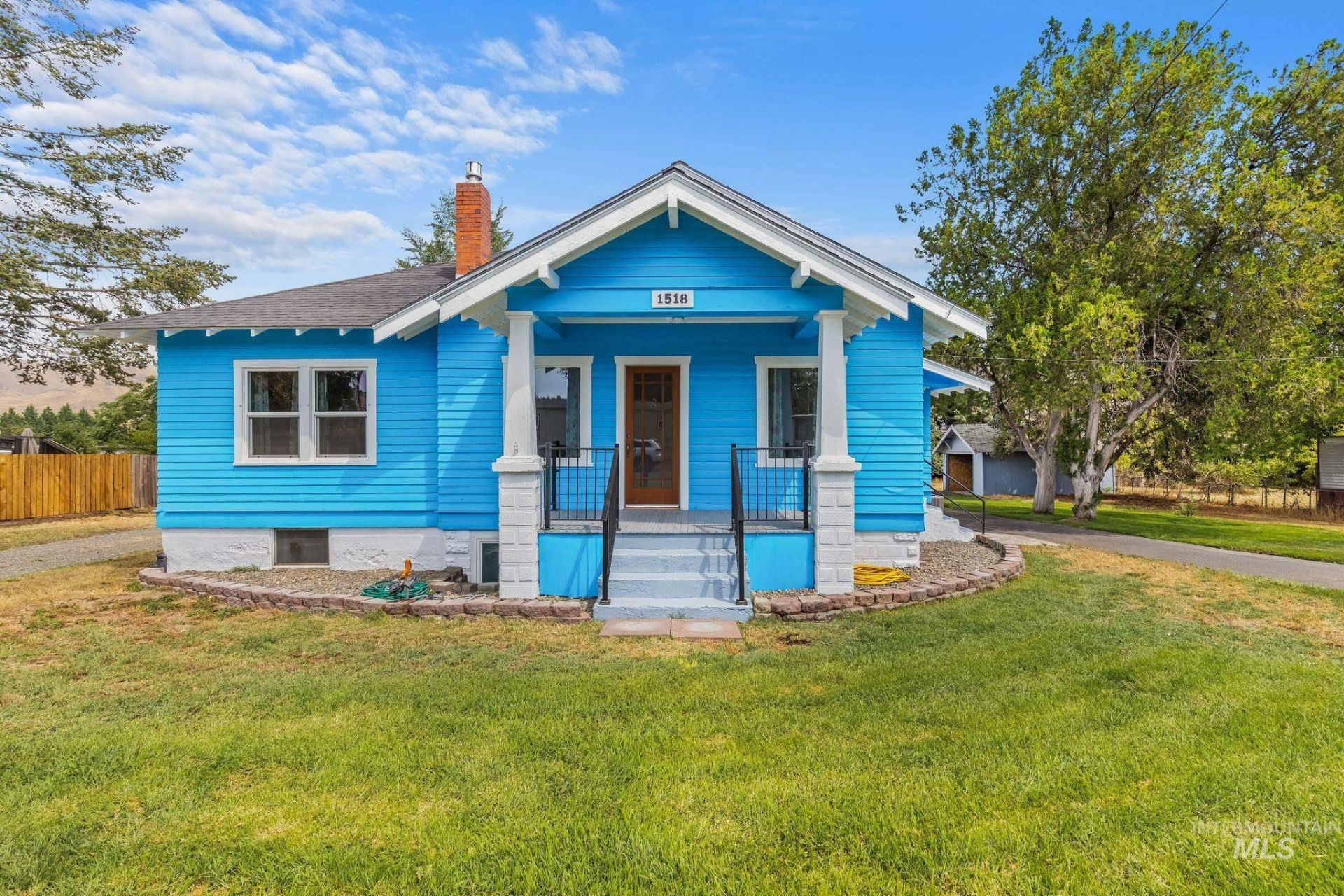 1518 Elm St. primary photo