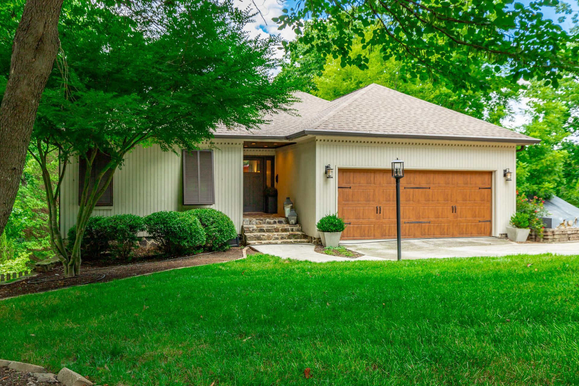 1033 Clift Cave Drive Soddy Daisy, TN 37379