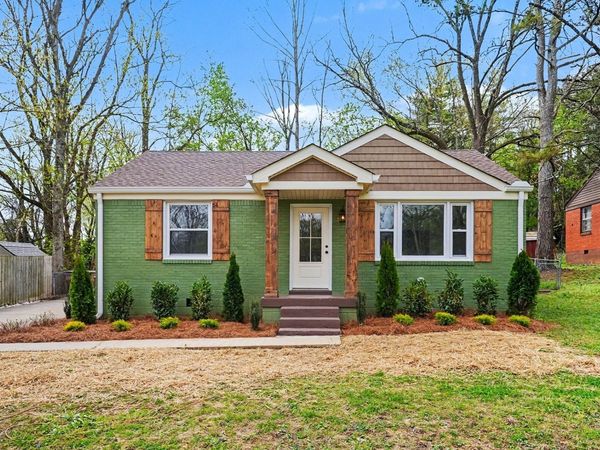 2925 Twin Lawn Dr , Nashville, TN 37214