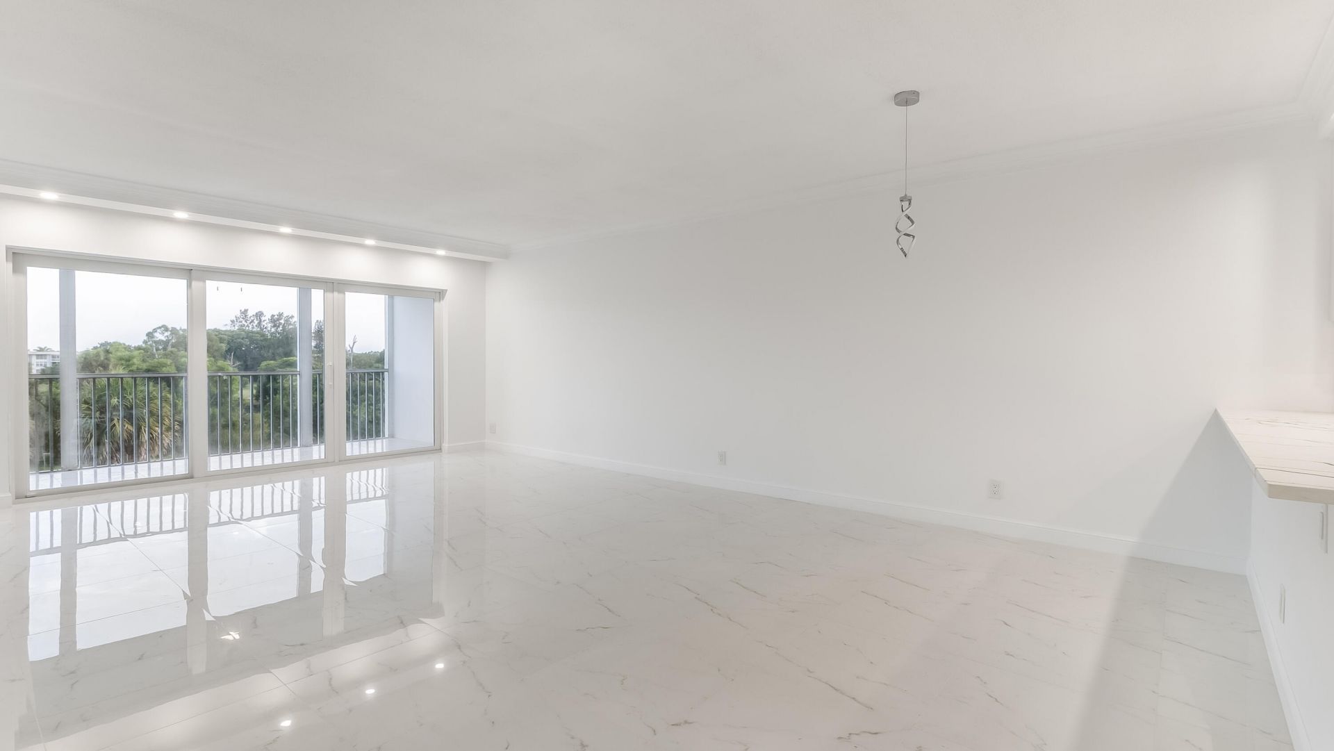 3000 N Palm Aire Drive, Unit 407, Pompano Beach, FL 33069 Photo