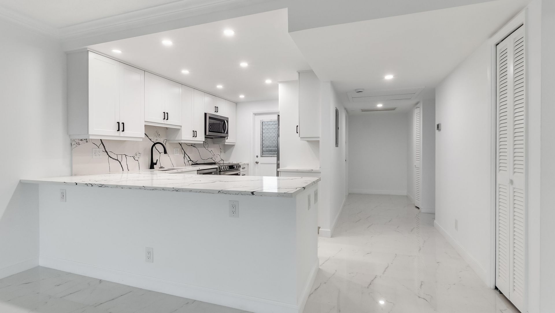 3000 N Palm Aire Drive, Unit 407, Pompano Beach, FL 33069 Photo