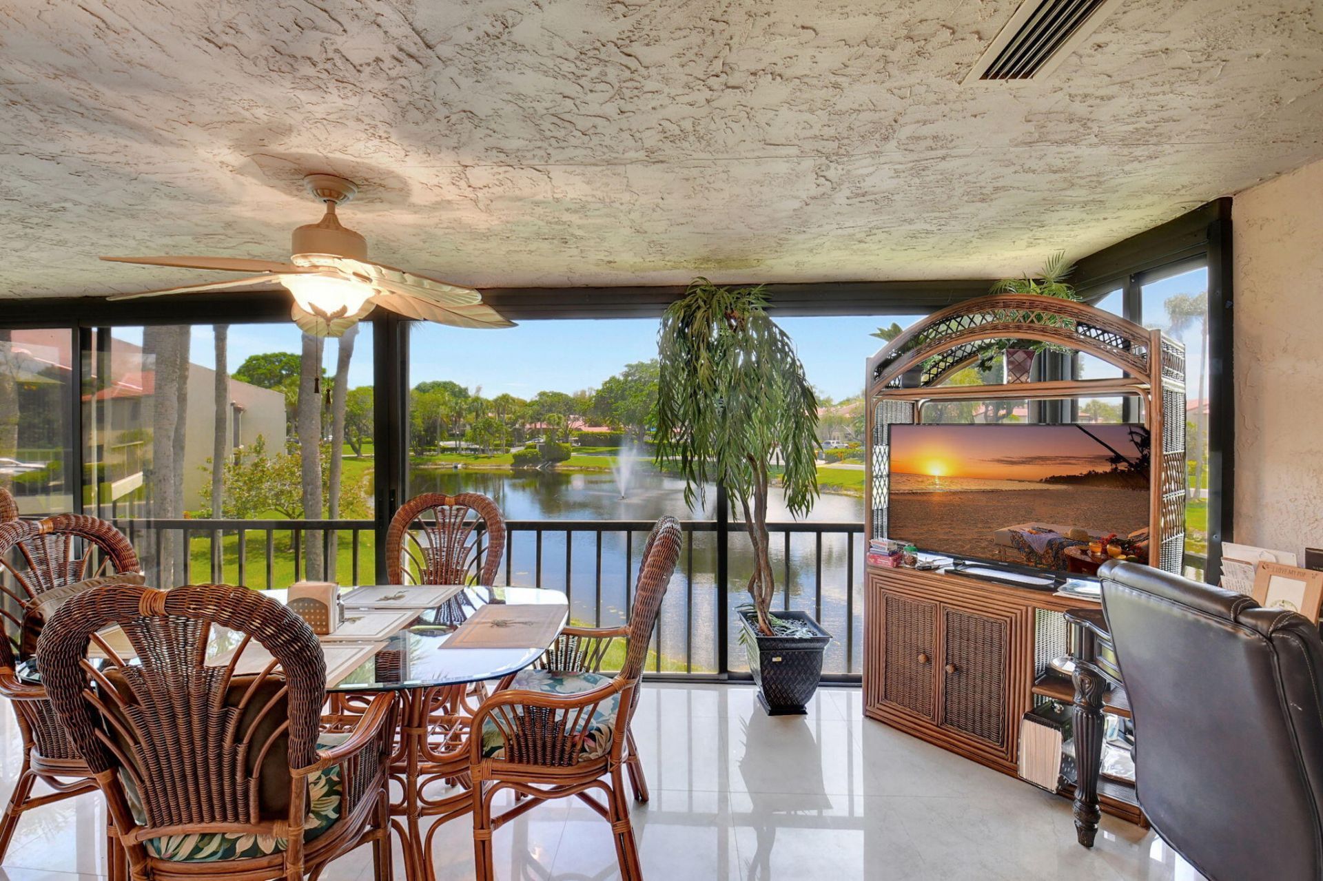 21214 Lago Circle, Unit 8b, Boca Raton, FL 33433 Photo