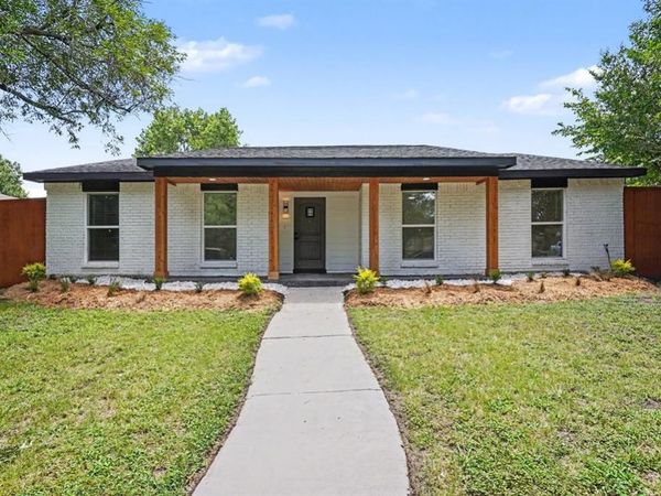 2117 Montana Trail , Grand Prairie, TX 75052