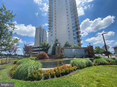 901 00 N PENN STREET, Unit P304, PHILADELPHIA, PA 19123