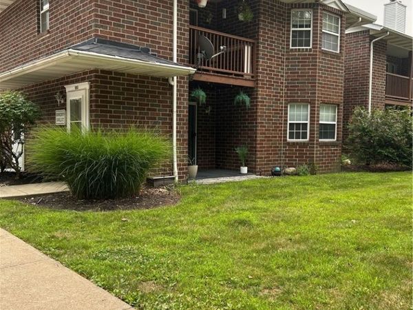 1200 Tollis Parkway , Unit 127, Broadview Heights, OH 44147