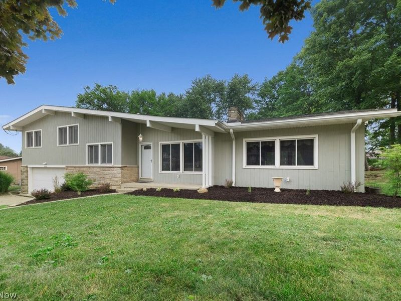 332 Smith Drive, Tallmadge, OH 44278 Photo 5