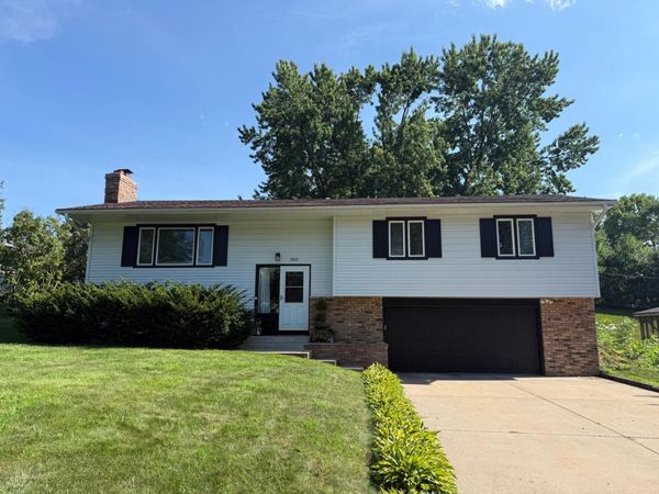 1880 Gold Trail , Eagan, MN 55122