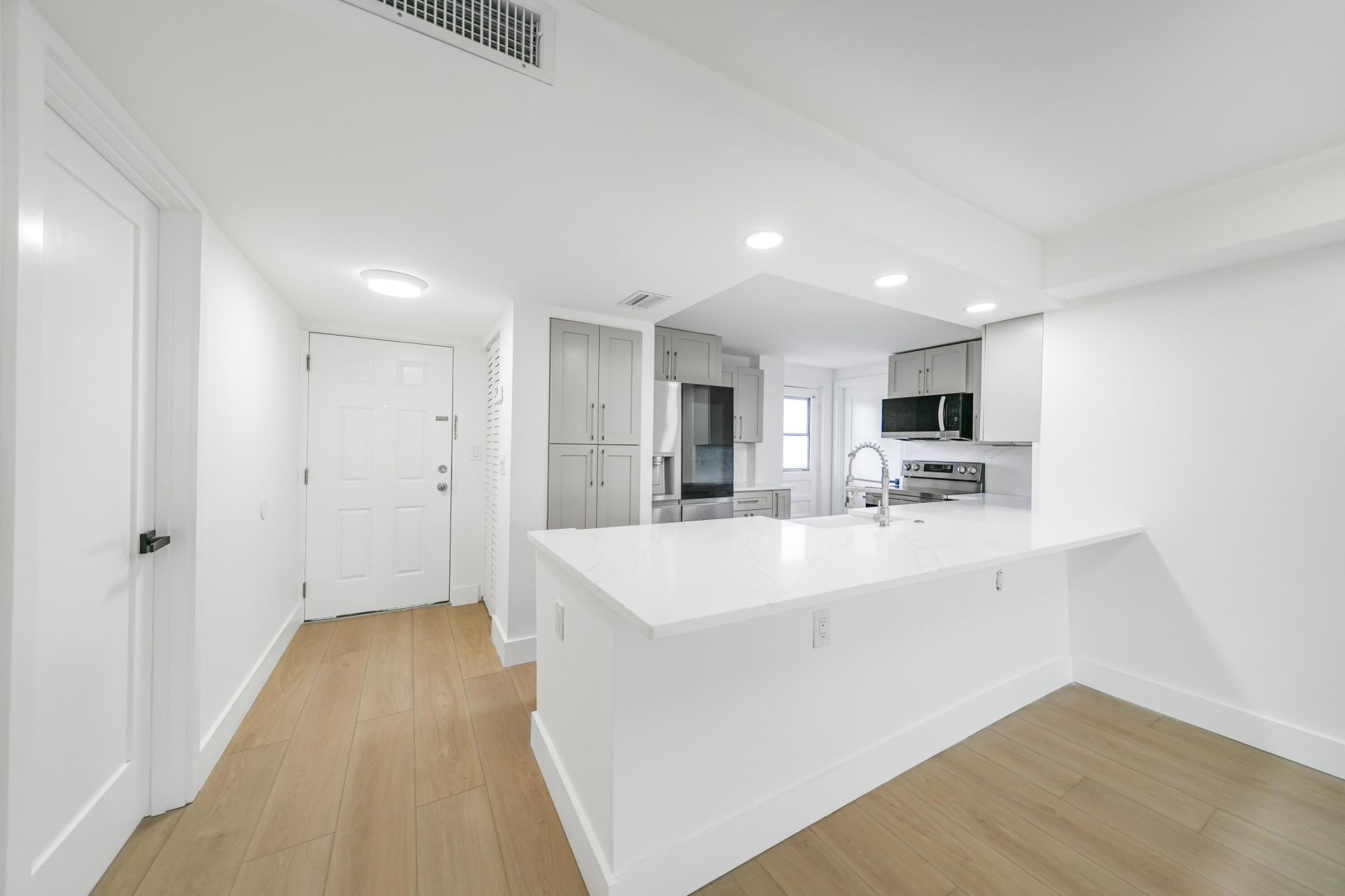 5301 NW 2nd Avenue, Unit 407, Boca Raton, FL 33487 Photo