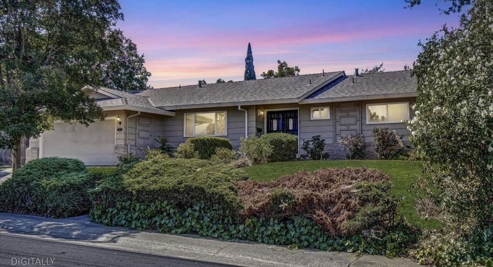 7966 Sunset Ave., Fair Oaks, CA 95628 Photo