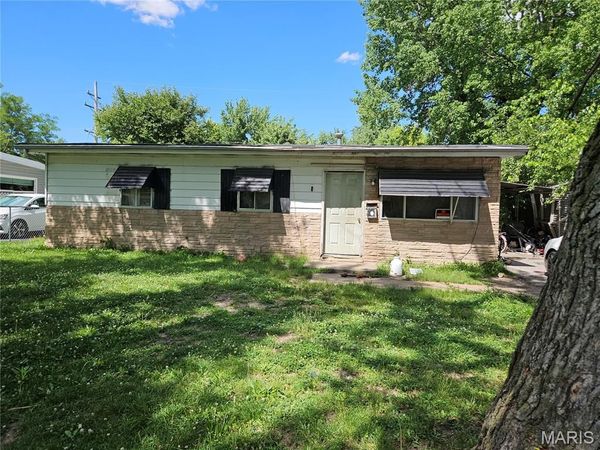 607 E 5th Street, Cahokia, IL 62206