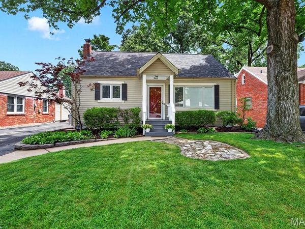960 Briarton Drive, St Louis, MO 63126