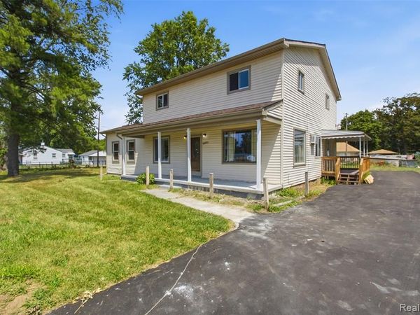 6011 Washington Street, Romulus, MI 48174