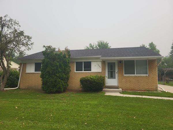 15985 Wellington Street, Taylor, MI 48180