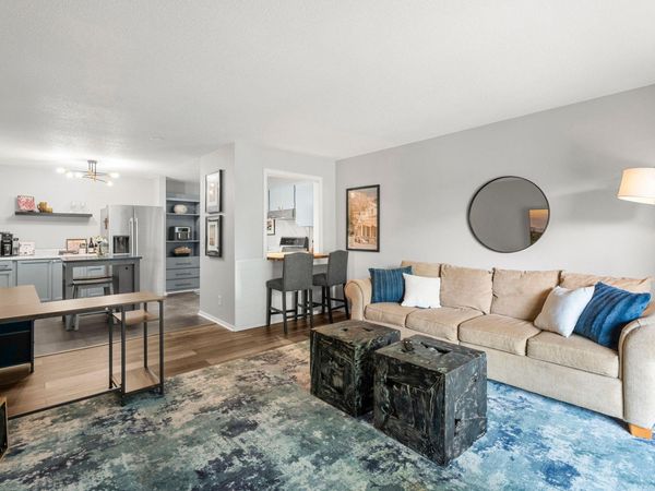 4120 Parklawn Avenue, Unit 231, Edina, MN 55435
