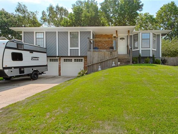 1823 N Lazy Branch Road, Independence, MO 64058