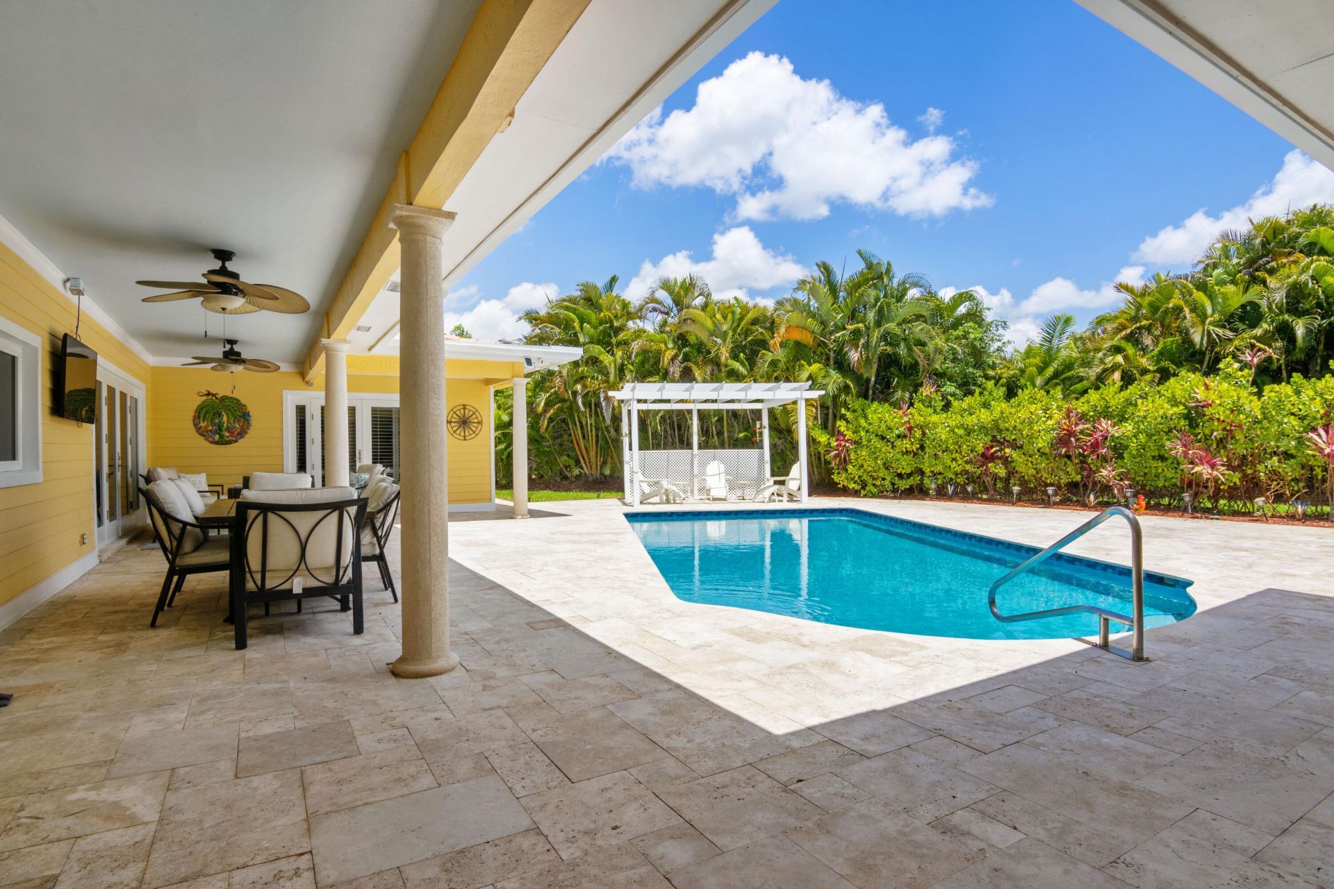 16686 Golfview Drive, Weston, FL 33326 Photo