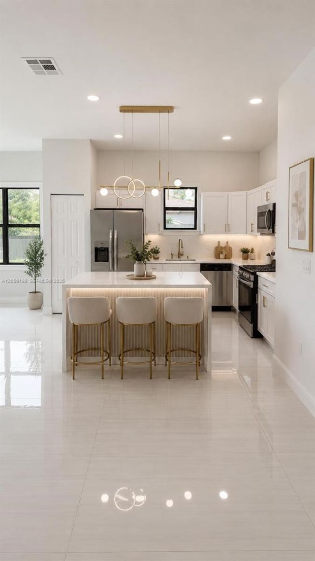 130 NW 28th Ter, Fort Lauderdale, FL 33311 Photo