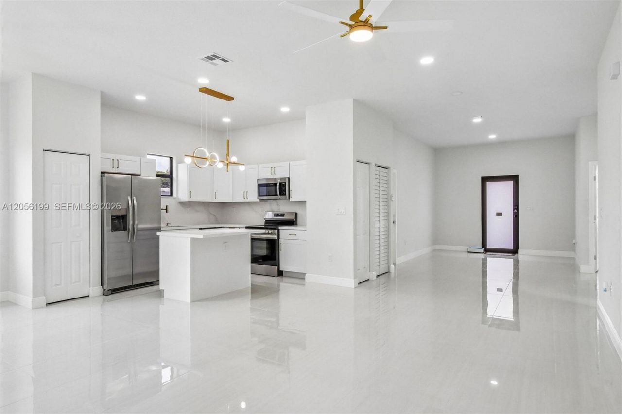 130 NW 28th Ter, Fort Lauderdale, FL 33311 Photo