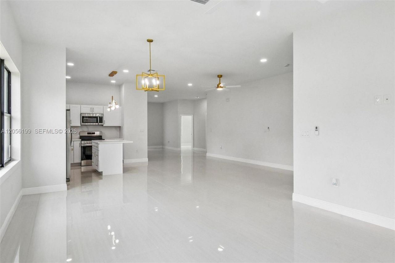 130 NW 28th Ter, Fort Lauderdale, FL 33311 Photo