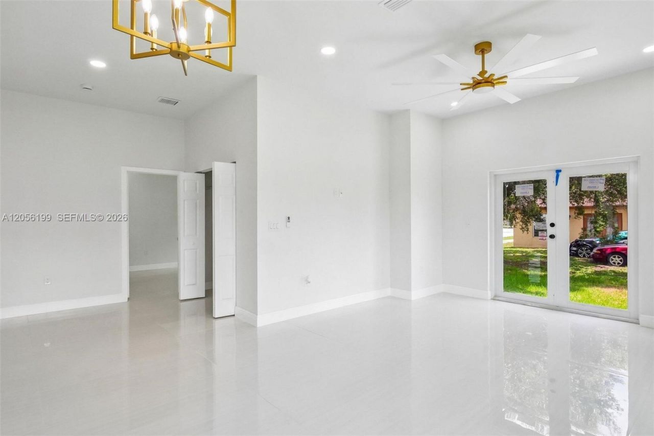 130 NW 28th Ter, Fort Lauderdale, FL 33311 Photo