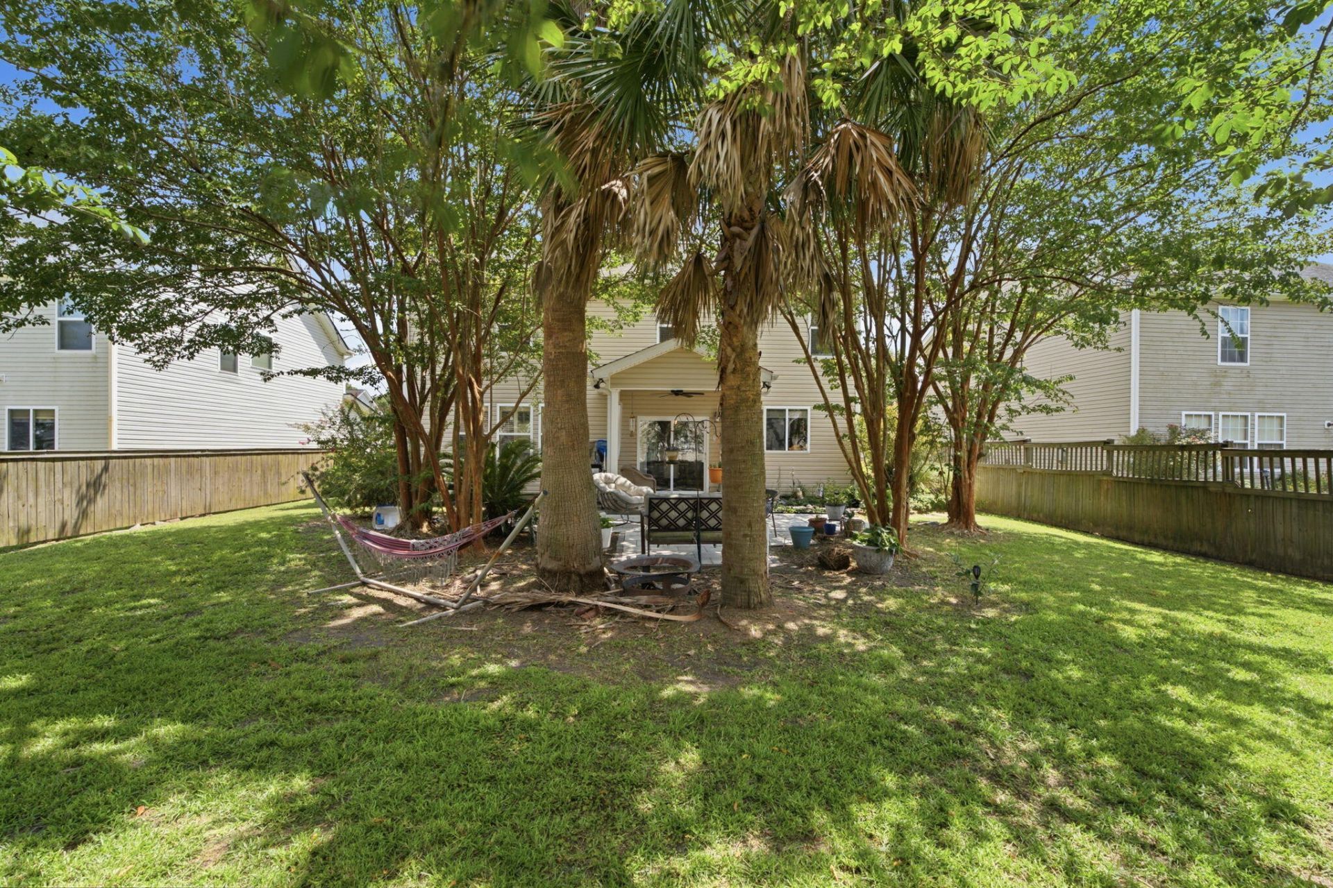 406 Glenmore Drive Photo 10