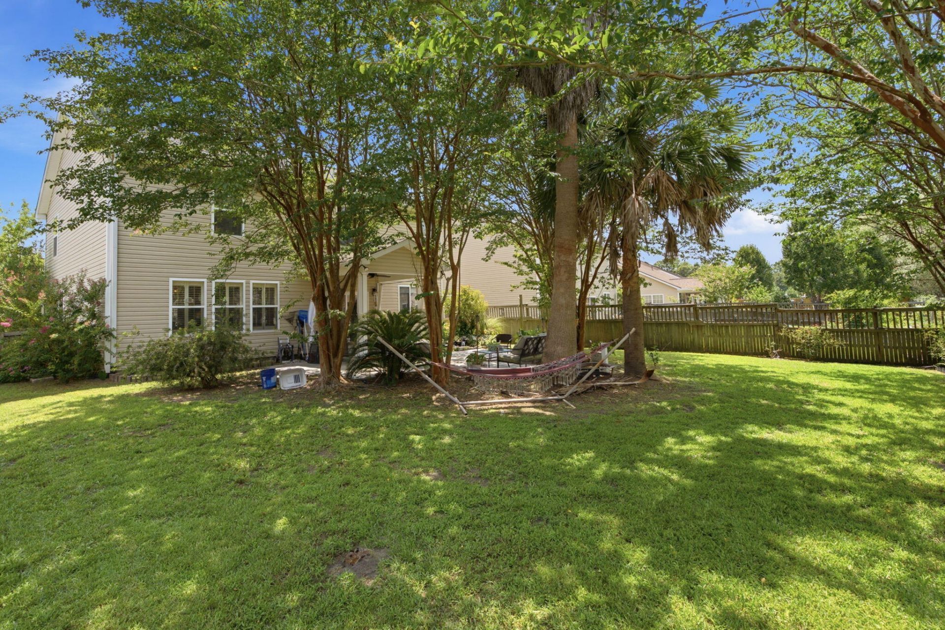 406 Glenmore Drive Photo 11