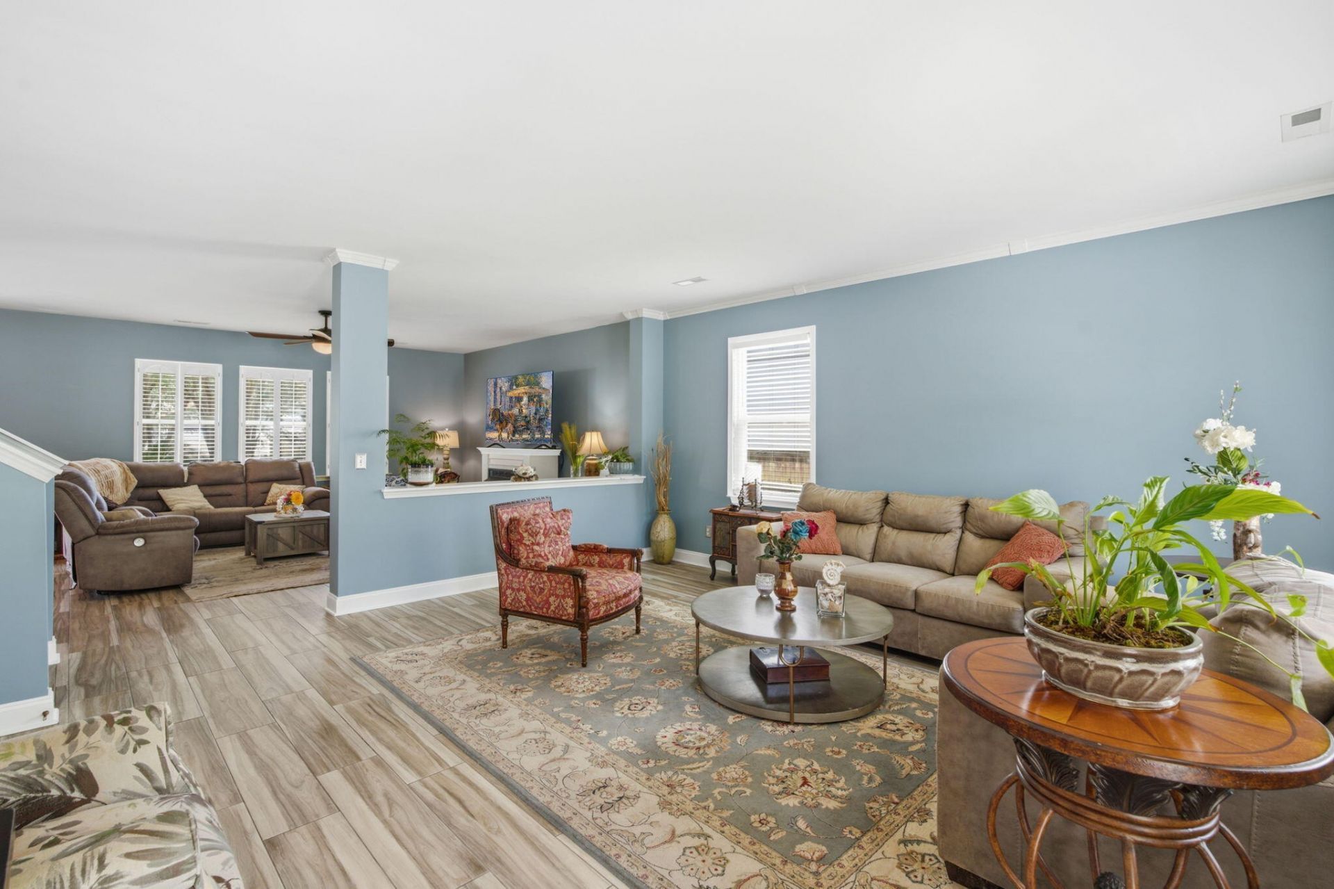 406 Glenmore Drive Photo 13