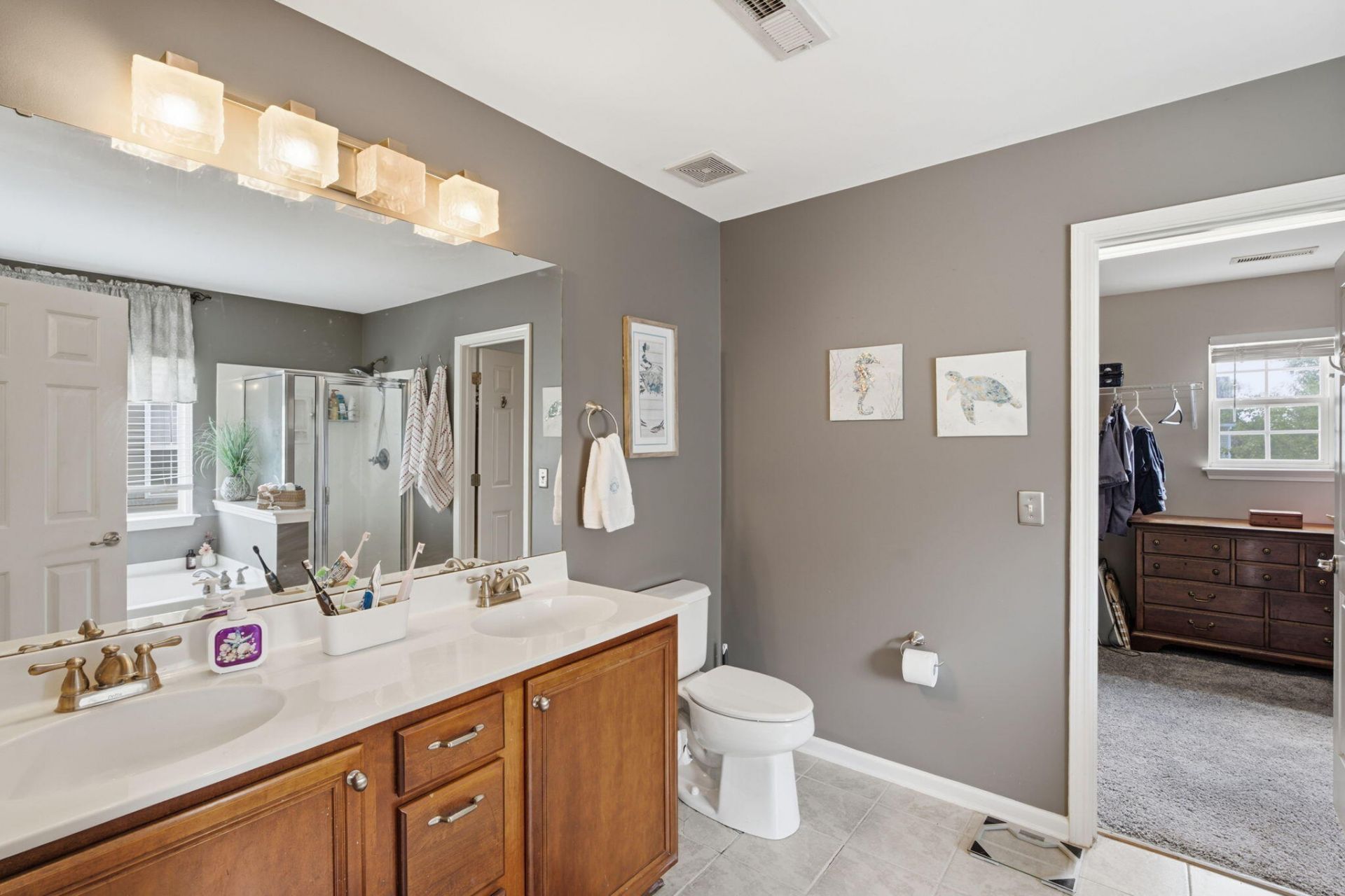 406 Glenmore Drive Photo 36