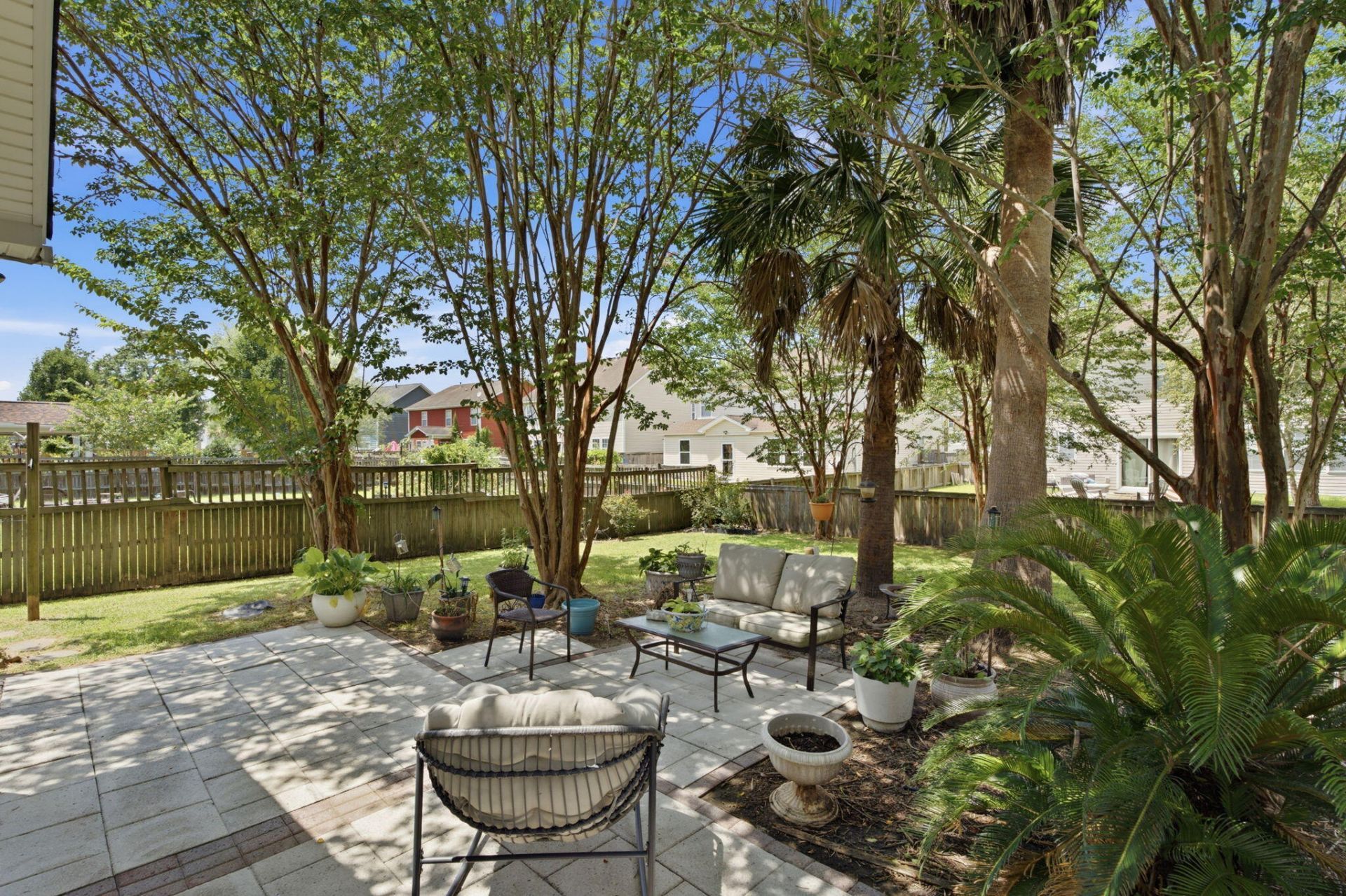 406 Glenmore Drive Photo 46