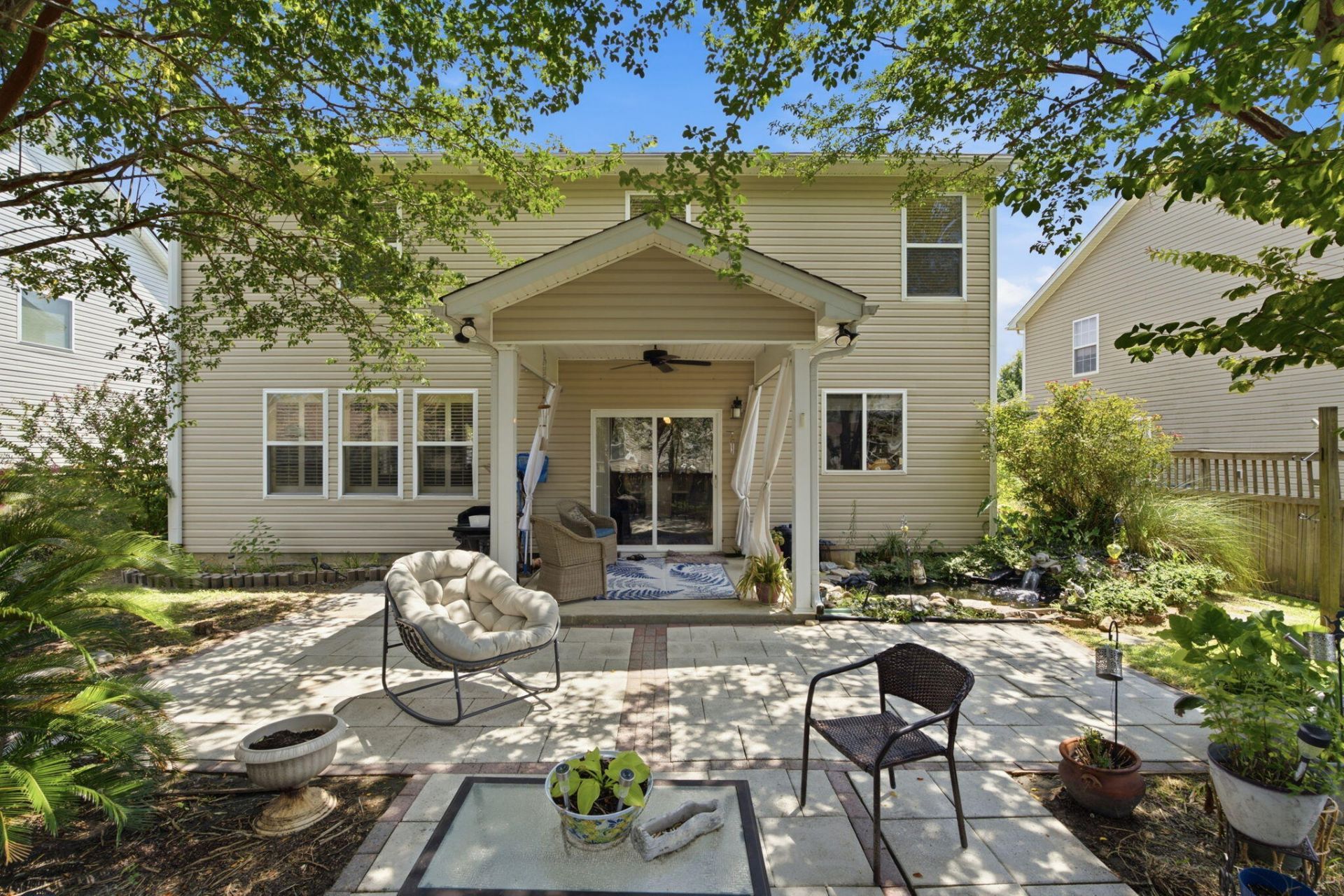 406 Glenmore Drive Photo 7