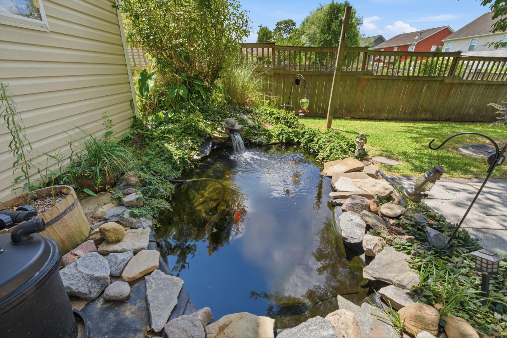 406 Glenmore Drive Photo 8