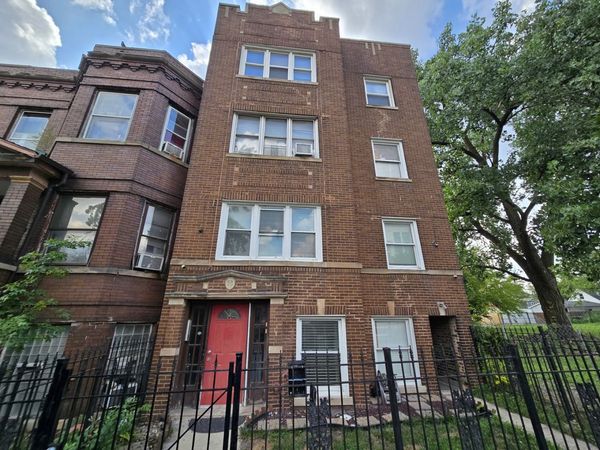 834 N Christiana Avenue , Unit 3, Chicago, IL 60651