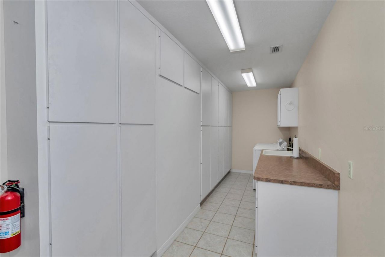 17690 SE 66 Place, Morriston, FL 32668 Photo