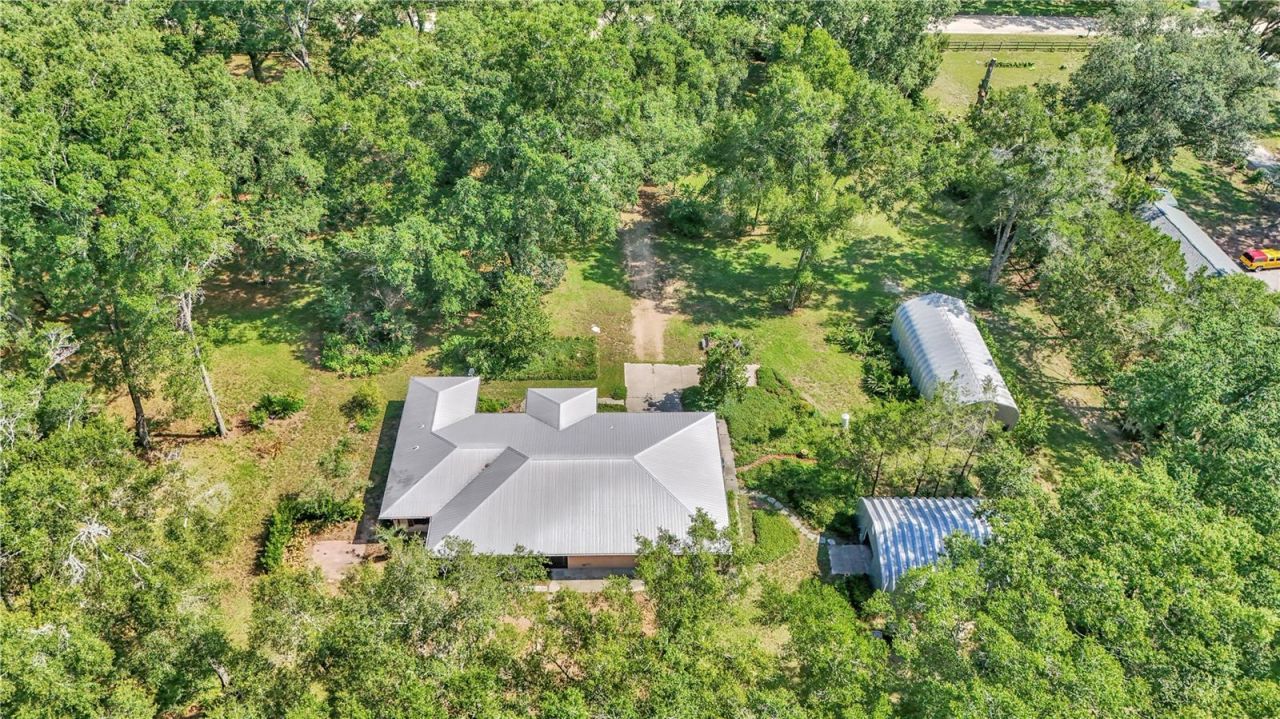 17690 SE 66 Place, Morriston, FL 32668 Photo