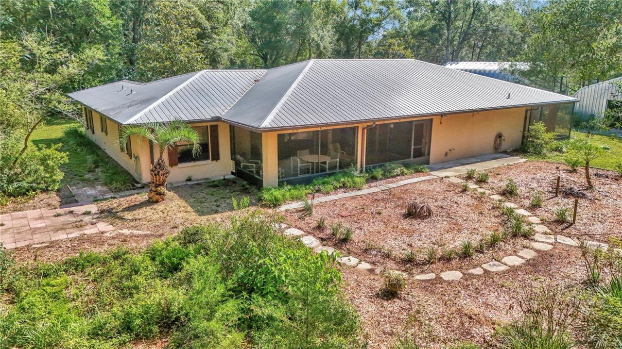 17690 SE 66 Place, Morriston, FL 32668 Photo
