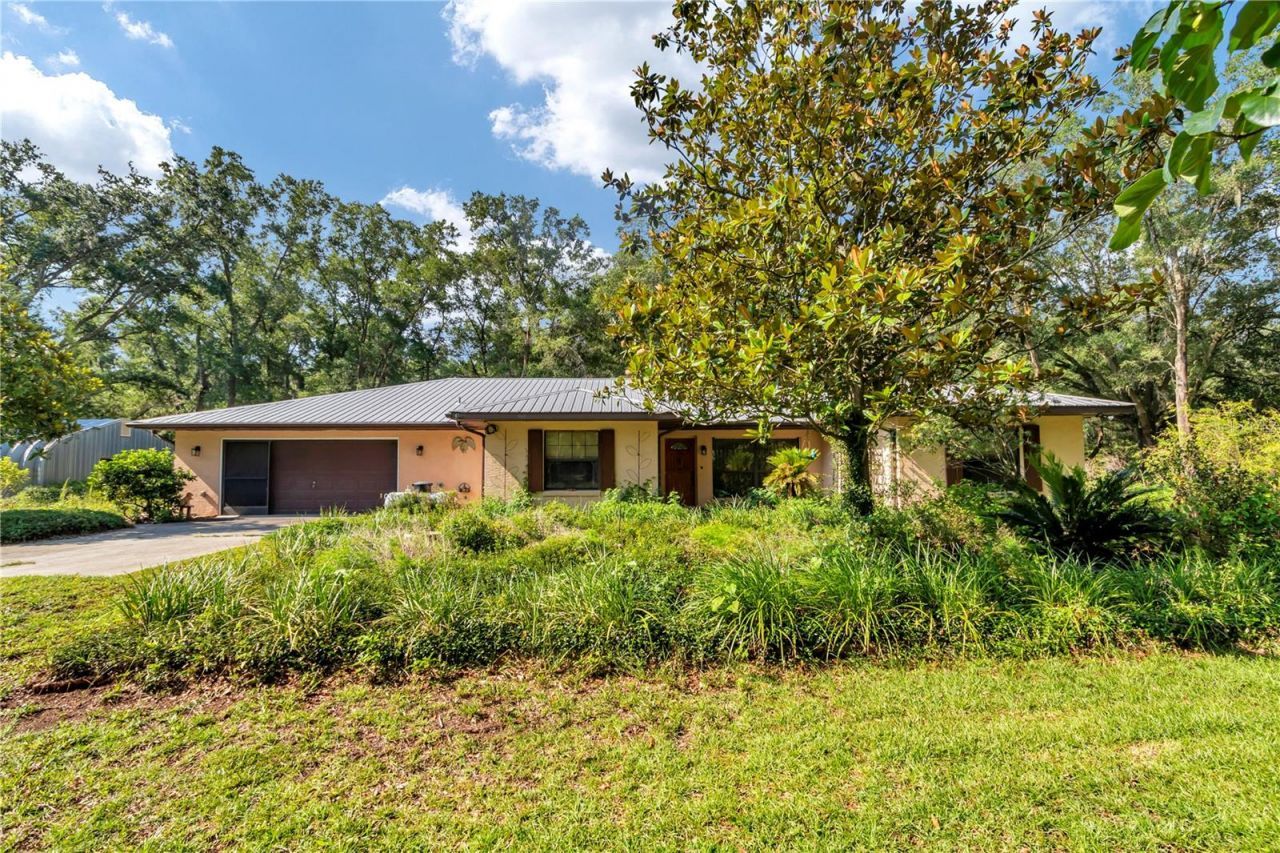 17690 SE 66 Place, Morriston, FL 32668 Photo