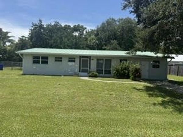 1725 24th Avenue, Vero Beach, FL 32960