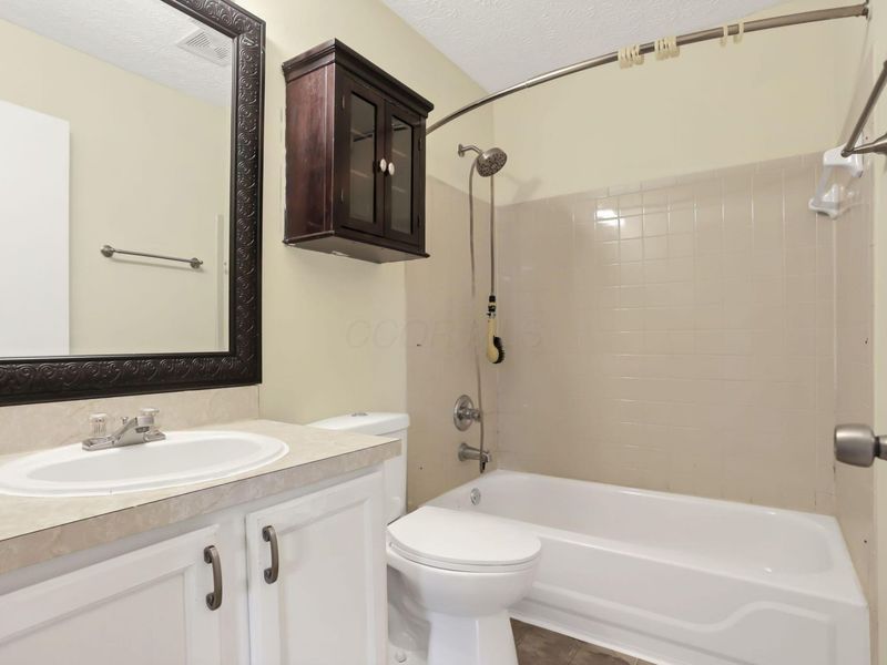 8125 Tuscany Road, Blacklick, OH 43004 Photo 27