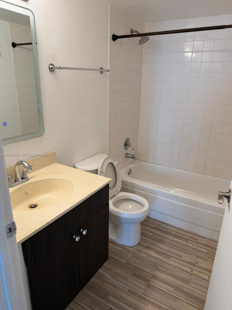 800 N Miami Ave , Unit E1402, Miami, FL 33136 Photo